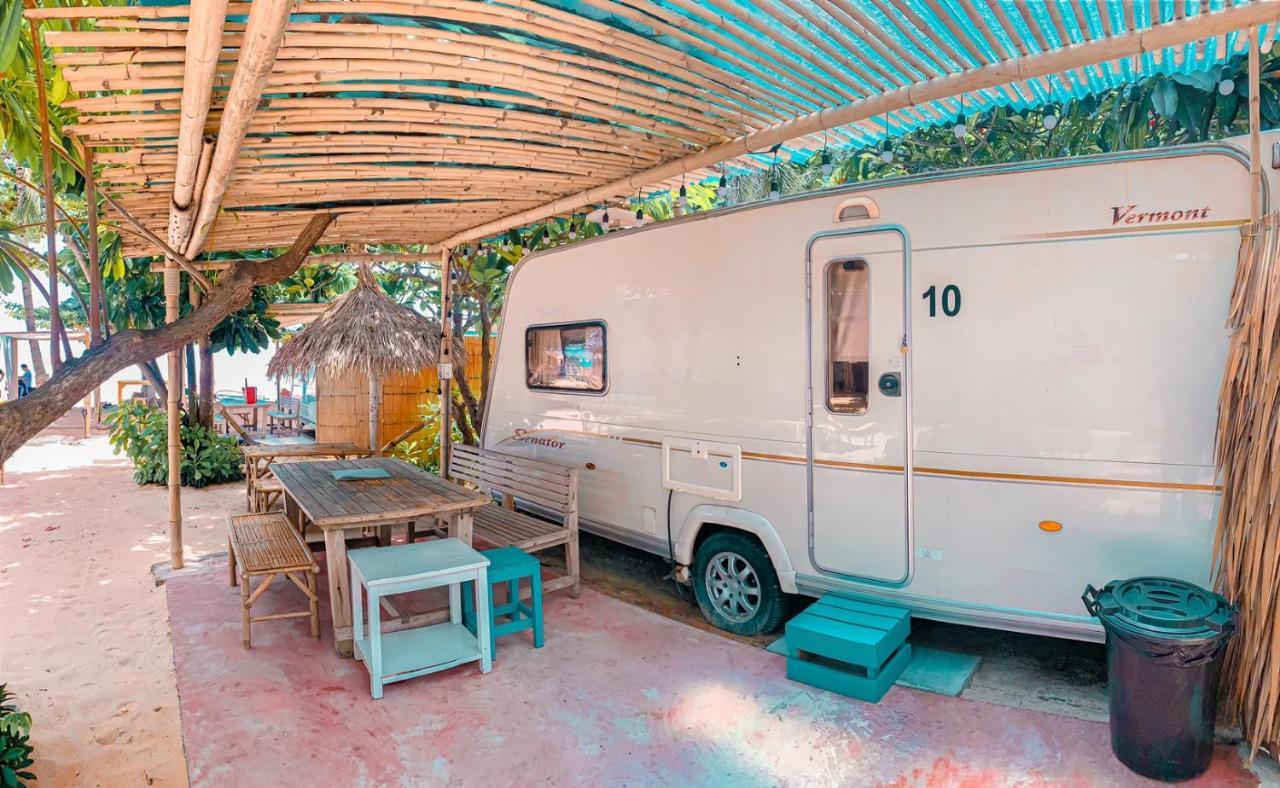 Beach House Camp Наджомтьєн Екстер'єр фото