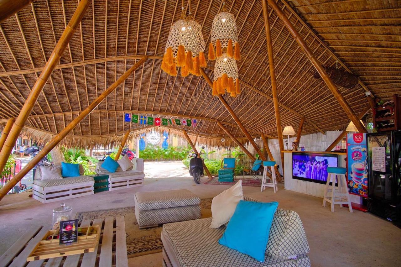 Beach House Camp Наджомтьєн Екстер'єр фото